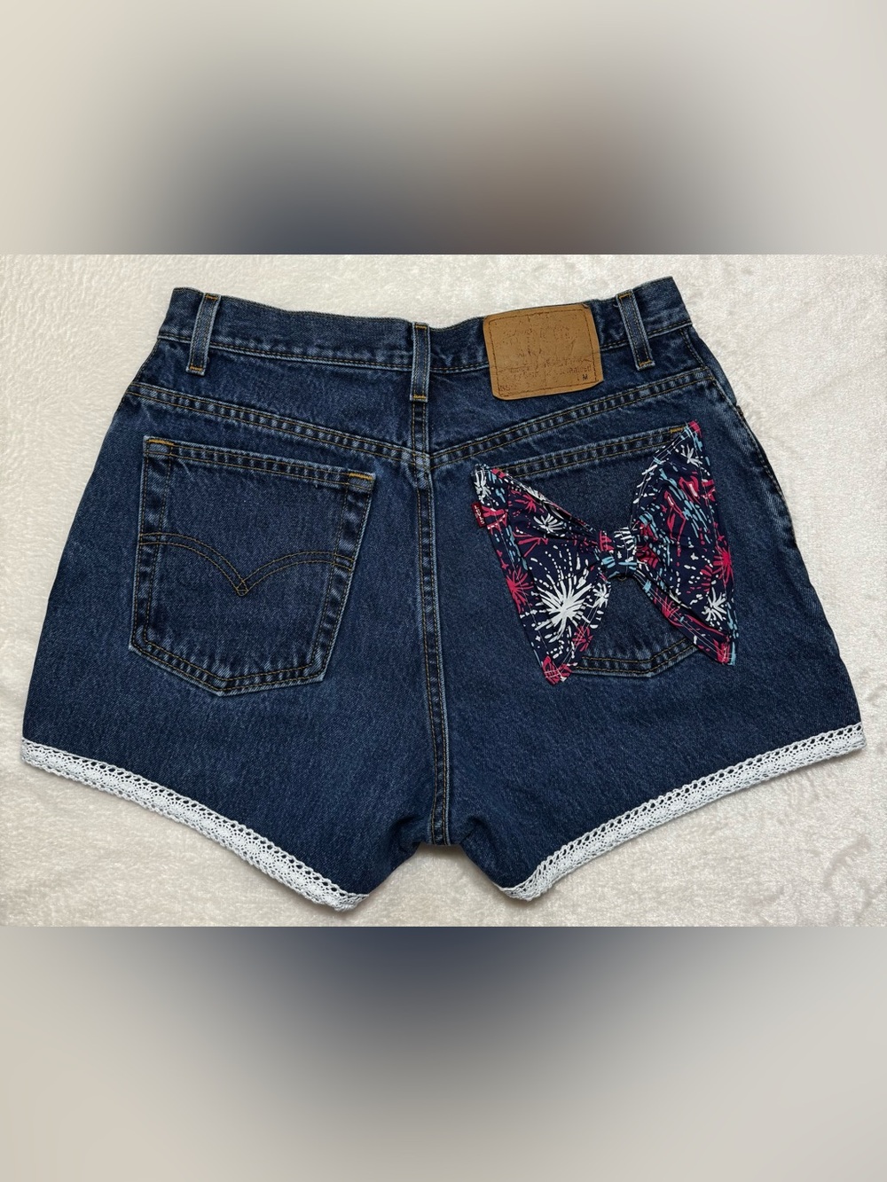 Vintage 1996 Levi’s Custom Lace & Bow Denim Shorts Size 12